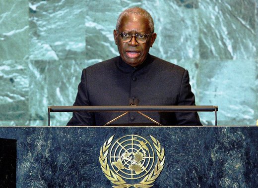 In this undated Internet photo, then president of Suriname Ronald Venetiaan addresses the Untied Nations.  He resigned from Parliament on Friday.