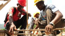 The Haitian government and the UN Operations have teamed up with project 16/6 -- a rebuilding initiative that includes construction training programs. (Photo: Logan Abassi/MINUSTAH)