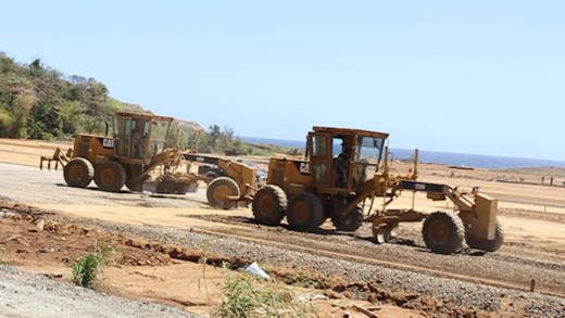 Heavy equipment operate at the Argyle International airport construction site. (IWN image) 