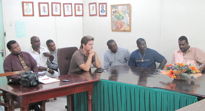 Cacao farmers, and officials from the Ministry of Agriculture and the Cocoa Company met on Tuesday. 