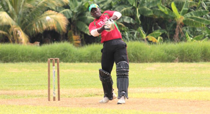 Casmond Walters hit 40 and took 2/15. (IWN photo)