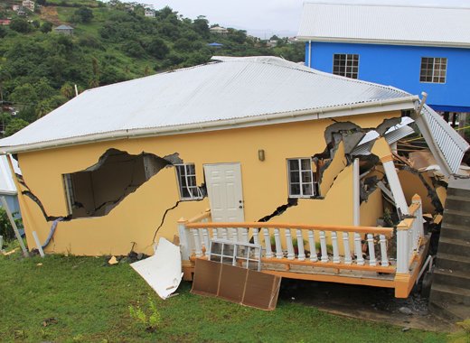 The house collapsed on Sept. 19. The owner had previously complained to the government the house was shaking. (IWN photo)