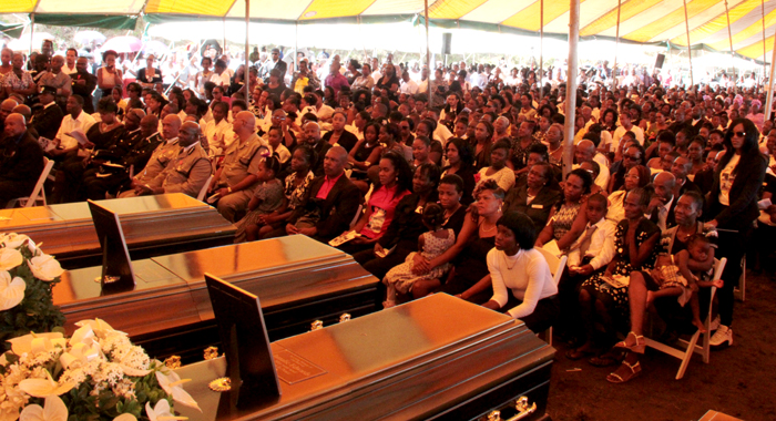 A large crowd attended the funeral. (IWN photo)