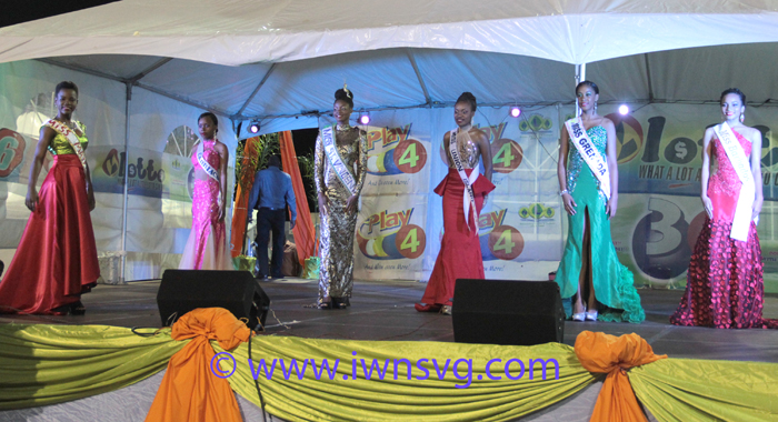 Contestants in evening gowns. (IWN photo)