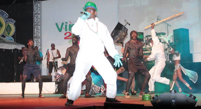 Hypa 4000 performs "Skatta" during Soca Monarch on July 4. (IWN photo)