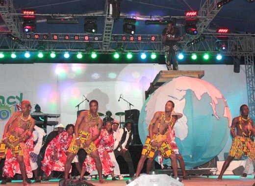 A scene from reigning soca monarch Skinny's performance of "Mash Up International" at Vincy Mas 2015. (Photo: Zavique Morris-Chance/IWN)