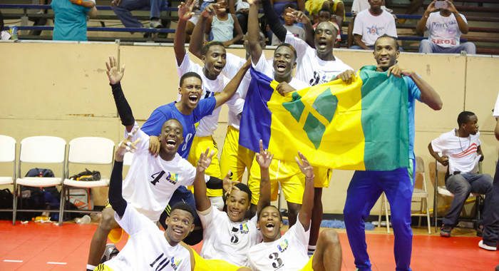 The St. Vincent and the Grenadines Volleyball team react after their victory. (Photo: noceca.net)