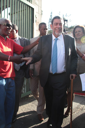 Gonsalves interacts with persons on his way to Parliament. (IWN photo)