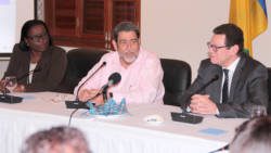 From left: Laura Anthony-Browne, director of planning in the Ministry of Finance and Economic Planning; Prime Minister Dr. Ralph Gonsalves; Dr. Warren Smith, president of the Caribbean Development Bank. (IWN photo)
