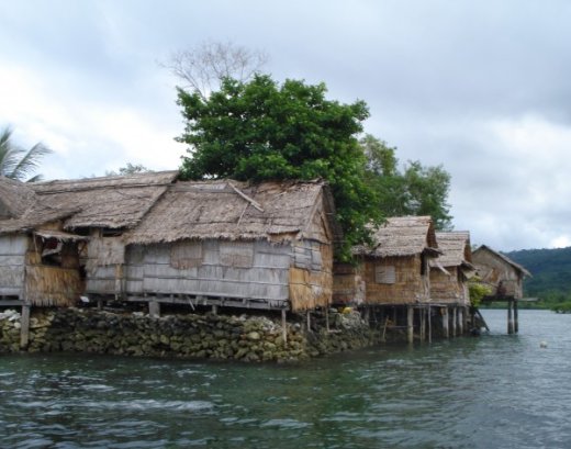 Sea level rise threatens Raolo island in the Solomon Islands. (Credit: Catherine Wilson/IPS.)