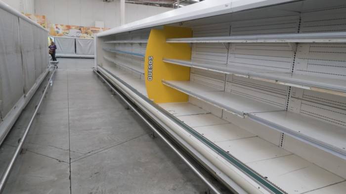 An empty supermarket shelf in a supermarket in Venezuela. (Internet photo)
