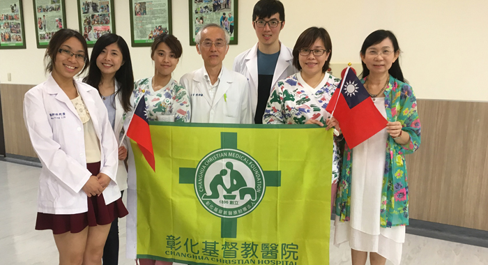 group photos Taiwan Medical Team