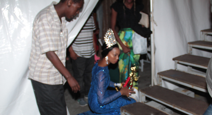 Miss P’tani 2015, Kelisha Henry picks up Robertson's trophies. (IWN photo)