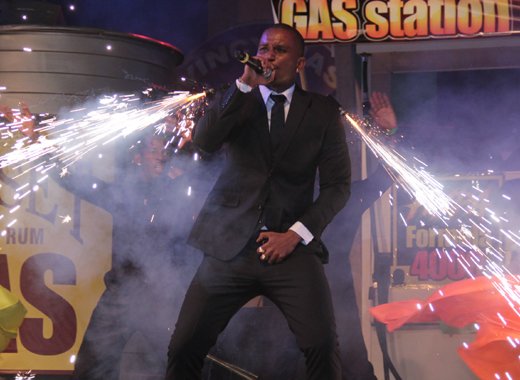 Hypa 4000 during his performance of "No Behaviour" during Soca Monarch Saturday. The song has also won the Road March title. (IWN photo)