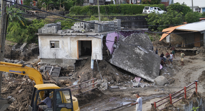 1129 Trough impact on Sandy Bay