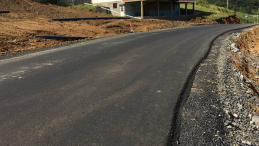 The Argyle by-pass road after its most recent repair, in December 2016. (iWN photo)