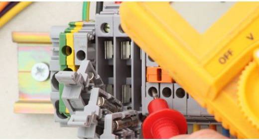 Electrical inspector