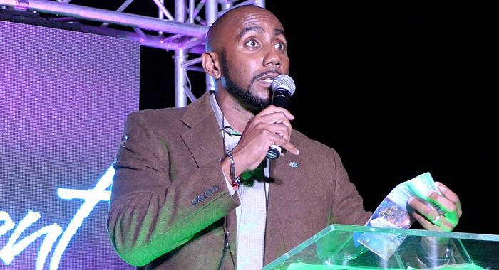 Head of the Tourism Authority, Glen Beache, speaking at the Feb. 26 event at Beachercombers Hotel. (Photo: Discover SVG/Facebook)