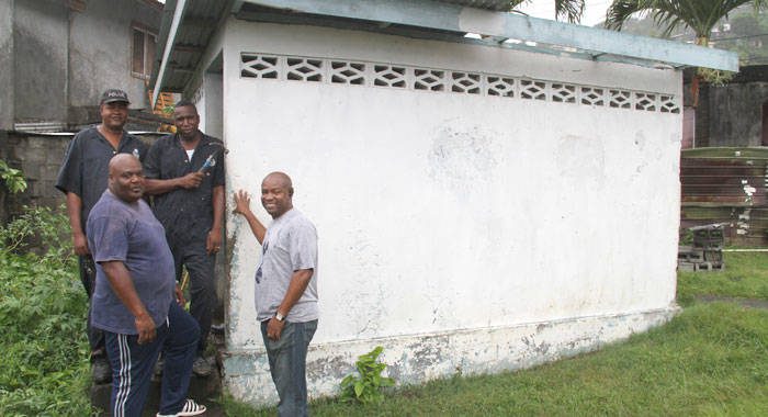 Commissioner John, right, ASP Bailey, left, and other officers at the bath in Sharpes as work was about to begin on May 26. (iWN photo)