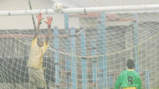 A fingertip save by the DESCO FC custodian.