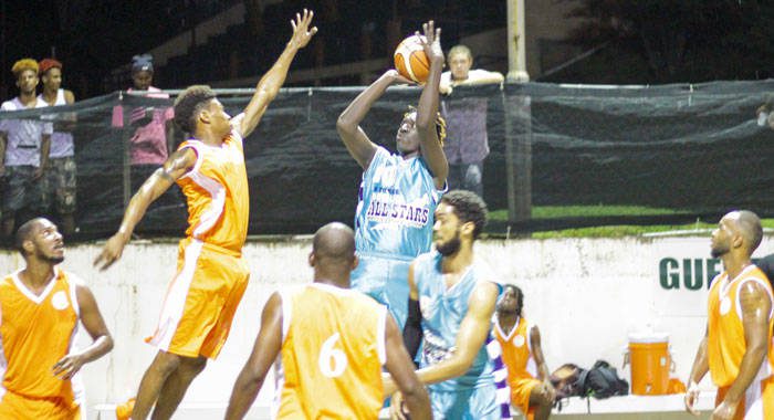 Action in the Bequia Basketball tournament on Saturday. (Photo: BBA)