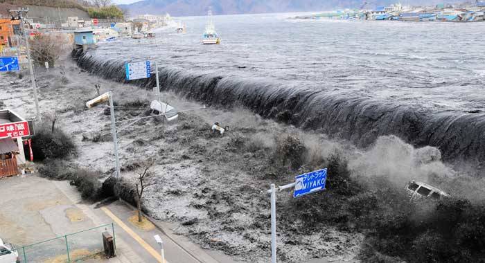 The Great East Japan Earthquake and ensuing tsunami of March 2011 demonstrated the destructive power of tsunamis. (Internet photo)
