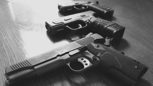 An internet photo of pistols.