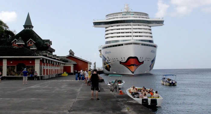 A cruise ship in Kingstown in 2020. (iWN photo)
