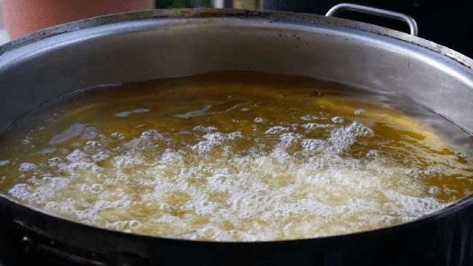 An internet image of hot cooking oil. 