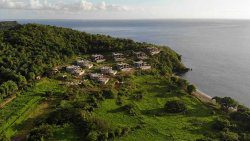 The incomplete Black Sands Resort at Mt Wynne/Peter's Hope. (Photo: Ben Exeter/Facebook)