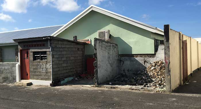 The Kingstown Government School at Stony Ground, where one of three stops adjoining the school was not demolished. (iWN photo)