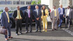 Opposition lawmakers outside parliament on Monday. (iWN photo)