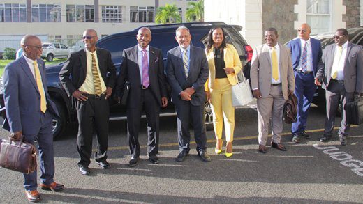 Opposition lawmakers outside parliament on Monday. (iWN photo)