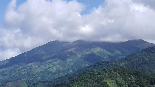 Heavy clouds over La Soufriere on Tuesday. (Photo: Lennox Lampkin/Facebook)