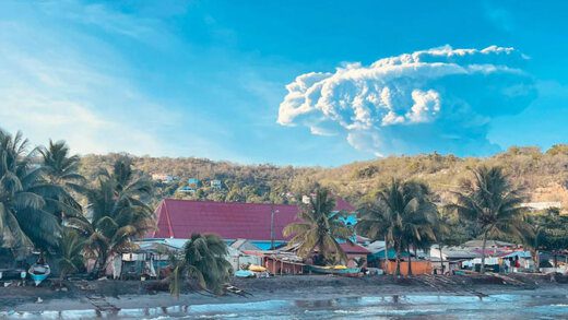 The eruption on Tuesday was clearly seen in parts of St. Lucia. (Photo via WhatsApp broadcast)