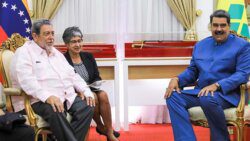 Prime Minister of St. Vincent and the Grenadines Ralph Gonsalves, left, and Venezuela's President Nicolas Maduro in talk in Caracas Monday night, April 26, 2022. (Photo: Nicolas Maduro/Twitter)