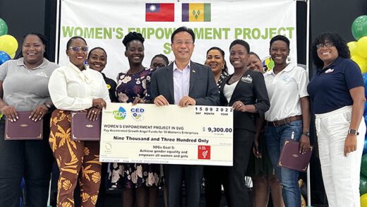The grantees pose with Taiwan Ambassador to St. Vincent and the Grenadines, Peter Sha-Li Lan. (Photo: Camillo MIchael Gonsalves/Facebook)