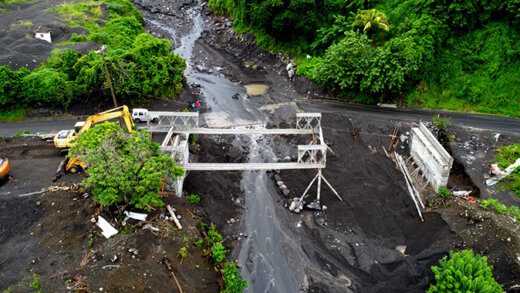 The temporary bridge at Overland, as seen last weekend. (Photo: Camillo MIchael Gonsalves/Facebook) 