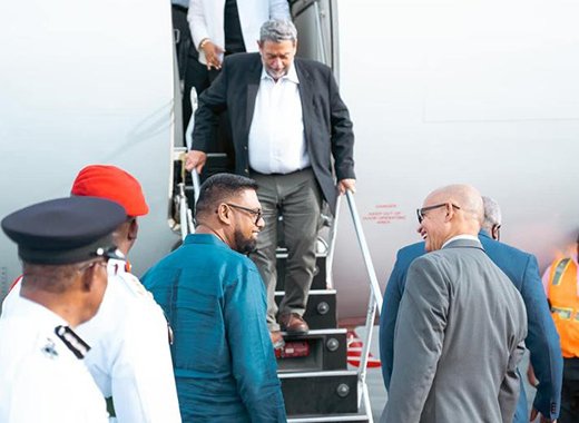 Prime Minister Ralph Gonsalves arrives in Guyana for an official visit on Monday, Jan. 2, 2023. (Photo: Demerara Waves) 