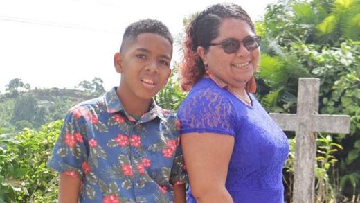 The deceased teen, Dezy Lavia, right, and his aunt, Jonicia Lavia. 