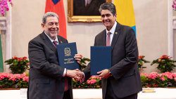 Prime Minister of St. Vincent and the Grenadines, Ralph Gonsalves, left, and Ambassador of Palau to Taiwan, David Orrukem, in Taipei on Tuesday. (Photo: Office of the President, Taiwan) 