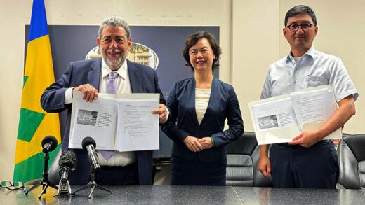 Prime Minister of St. Vincent and the Grenadines Ralph Gonsalves, left, signed in Kingstown on July 26, 2024, a memorandum of understanding with the Taiwanese company OECC to begin the construction of the Acute Care Hospital at Arnos Vale. (Photo: Facebook/Taiwan in St. Vincent and the Grenadines)  