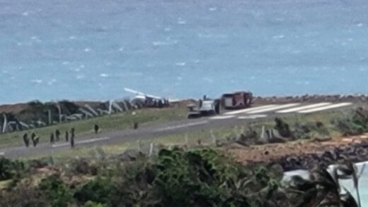 Union Island plane