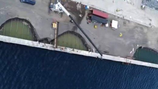 A photo showing some of the areas at the port where the declutching has resulted in the loss of reclamation material. 