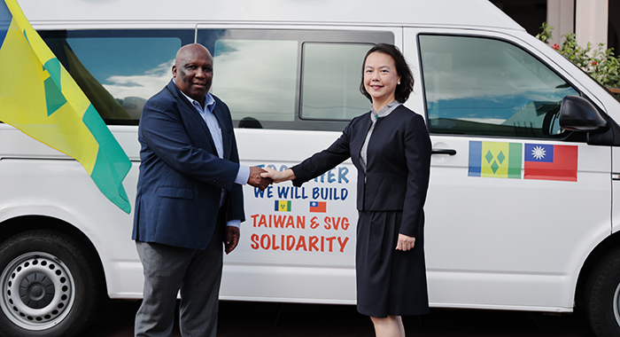 Taiwan ambulance handover