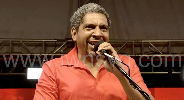 Camillo has failed and should not be re-elected 