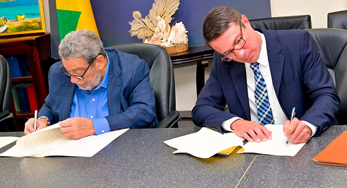 Gov’t, investor sign deal for US$100m redevelopment of Palm Island