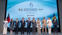 Prime Minister of St. Vincent and the Grenadines, Godwin Friday, Taiwan President Lai Ching-te and officials from both countries toast the 45 years of diplomatic relations in Taipei on Wednesday, Aug. 12, 2026. (Photo: Office of the President, Republic of China)