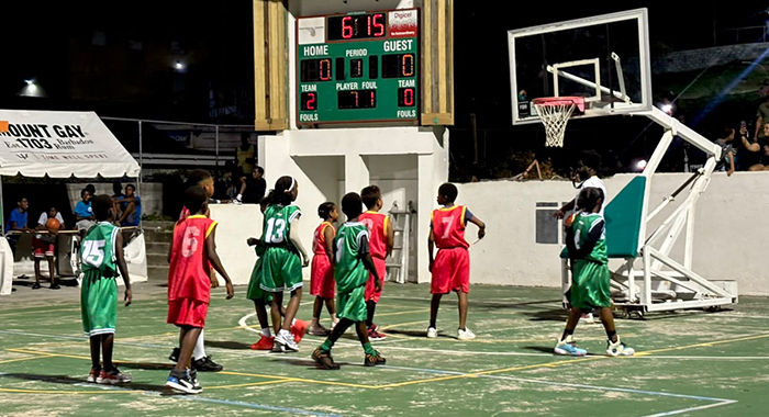 Defending champs in difficult spot in Bequia basketball tourney 2 U12 Division 2