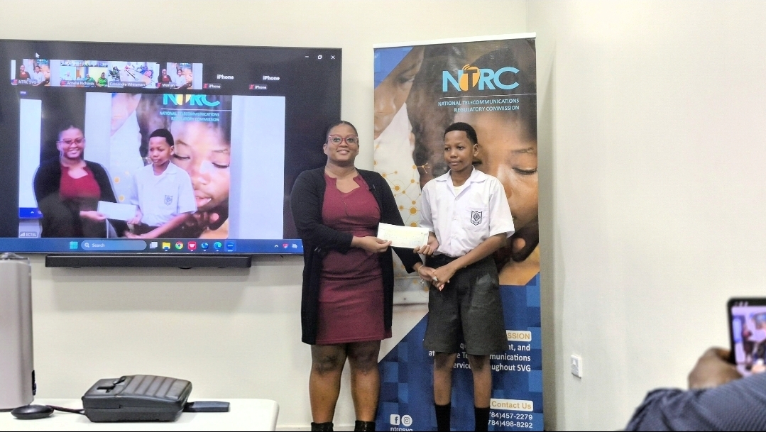 SVG's Kaia Kydd secures regional scholarship; Rayshawn Charles earns second-year renewal 2 19165
